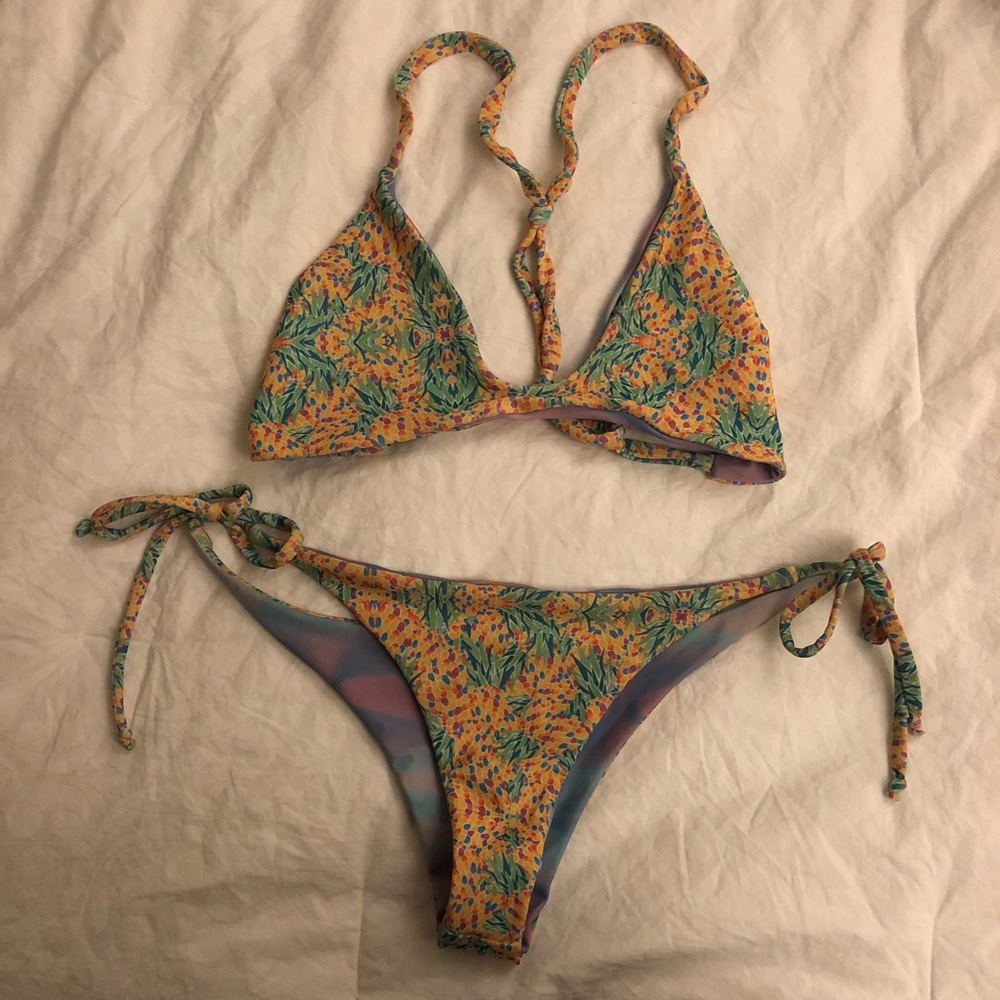 Reversible bikini set